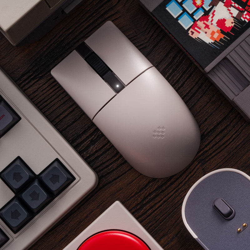 8BitDo Retro R8 Mouse - N Edition (Ships on May 22th 2025)