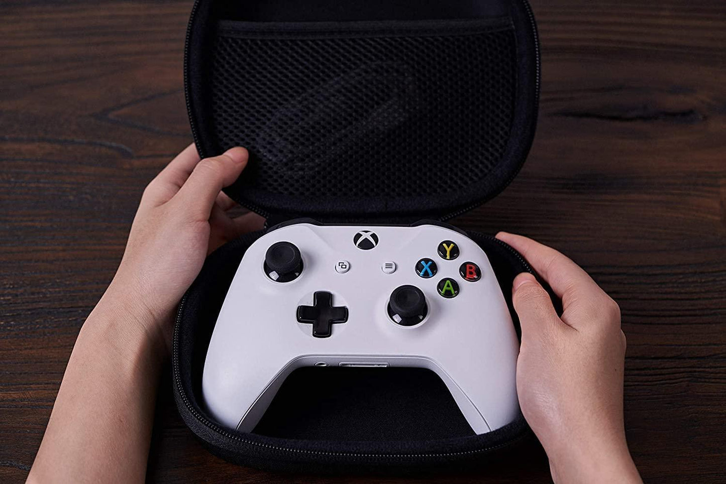 8Bitdo Classic Controller Travel Case for Sn30 Pro+ & Pro 2 Controllers, Switch Pro, PS5, PS4, Xbox One Controller and More - 8bitdo