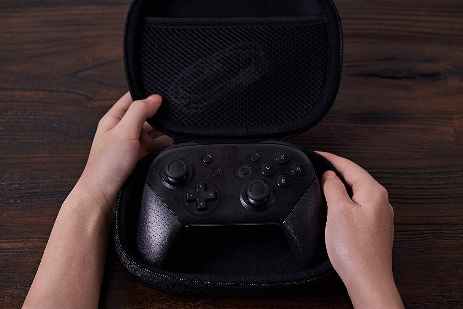 8Bitdo Classic Controller Travel Case for Sn30 Pro+ & Pro 2 Controllers, Switch Pro, PS5, PS4, Xbox One Controller and More - 8bitdo