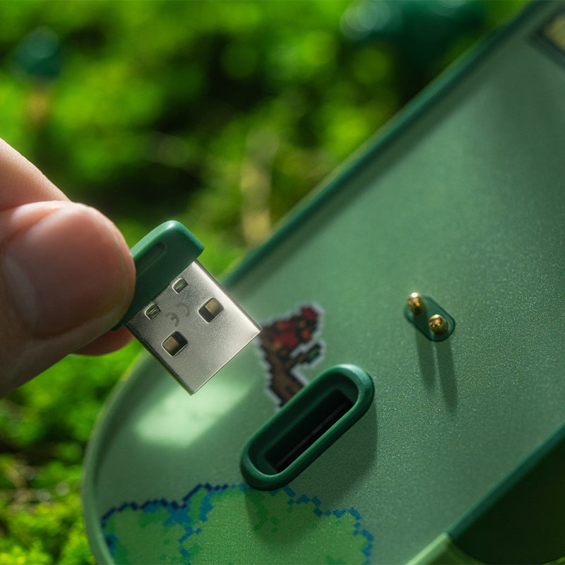 8BitDo Retro R8 Mouse - Forest Wonder